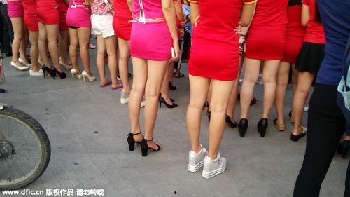 精选国产女技师服务视频,专业与贴心的完美融合