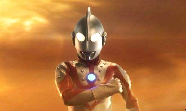 国产奥特曼战败合集视频